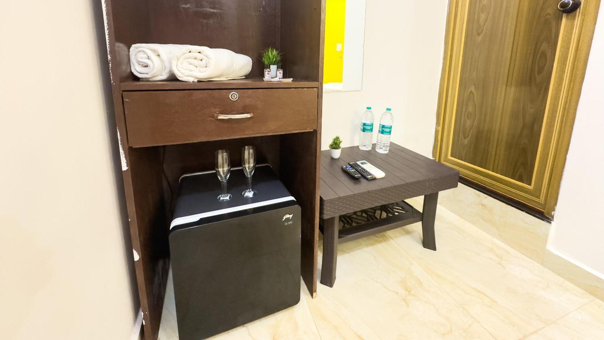 Hotel Candolim Aloft エクステリア 写真