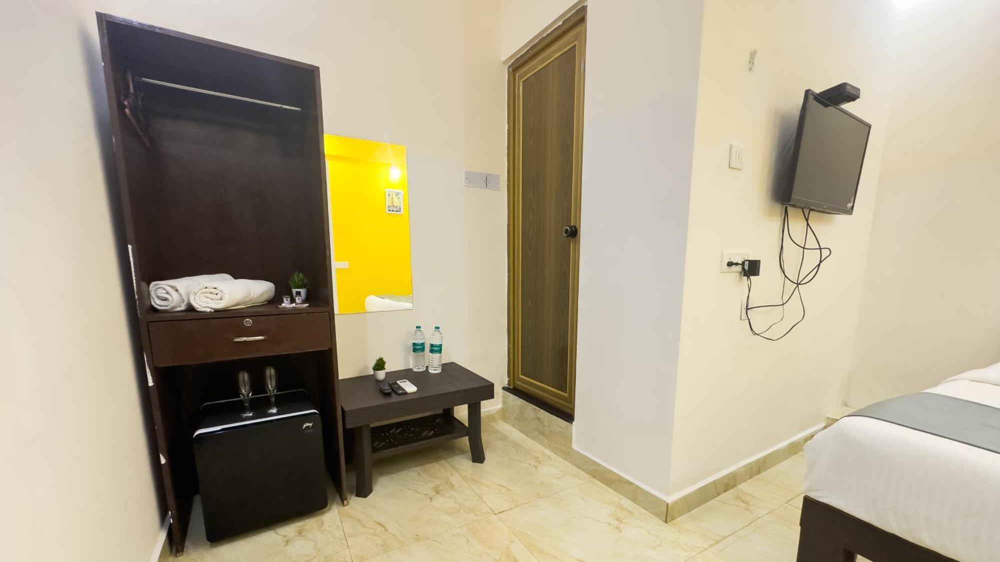 Hotel Candolim Aloft エクステリア 写真